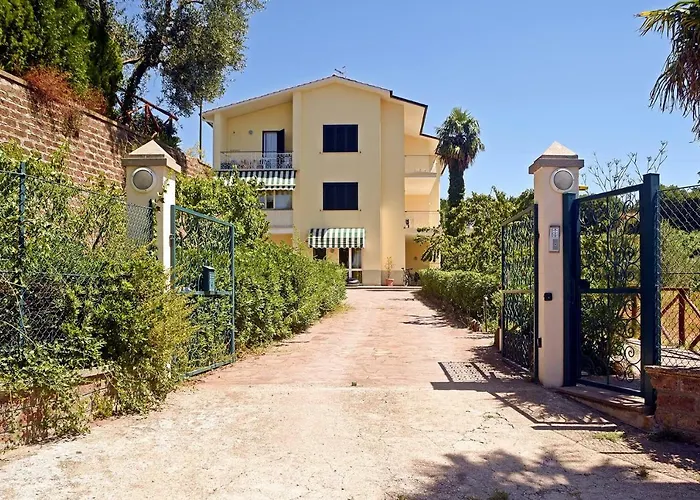 Casa Vacanze La Mattonara